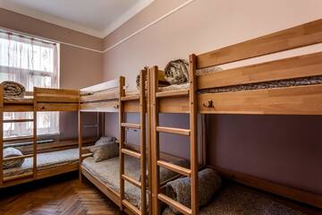 Кровать в общем номере для мужчин и женщин с 10 кроватями в  Centrum Hostel
